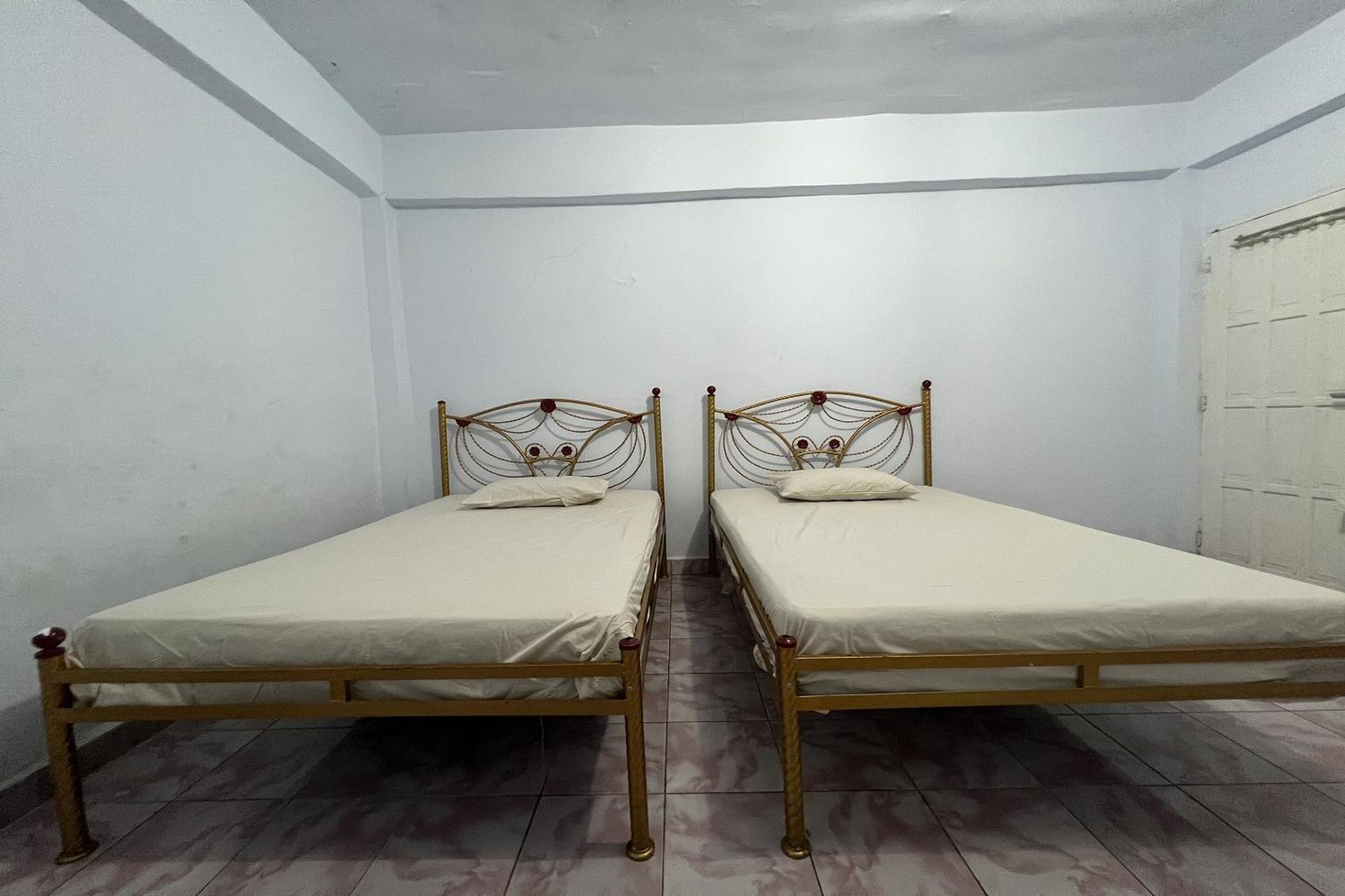 OYO 91757 Surya Hotel Lalabata Bagian luar foto